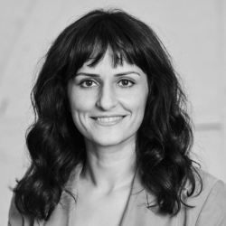 زهره یسنا فیاضی